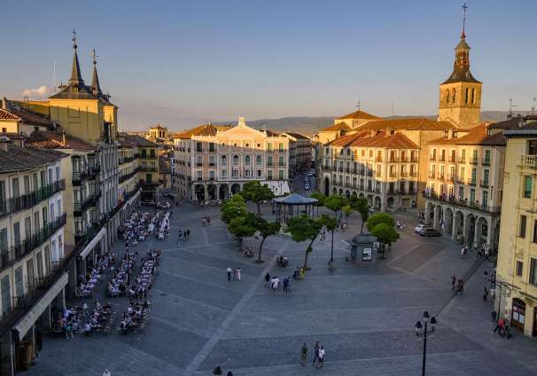 Plaza Mayor Terrazas Desde Catedral